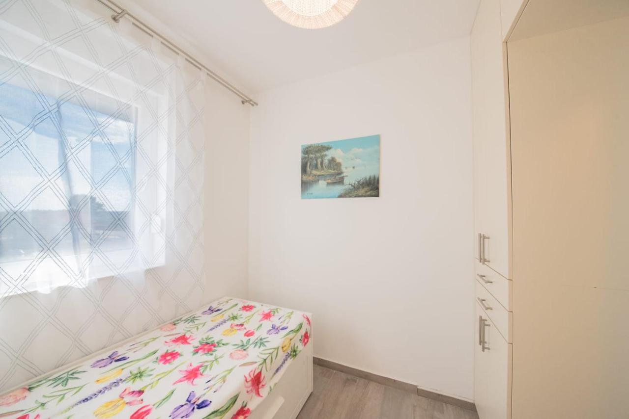 Apartman Pau ニン エクステリア 写真