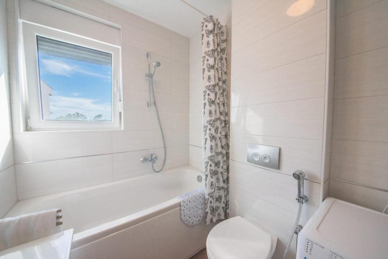 Apartman Pau ニン エクステリア 写真
