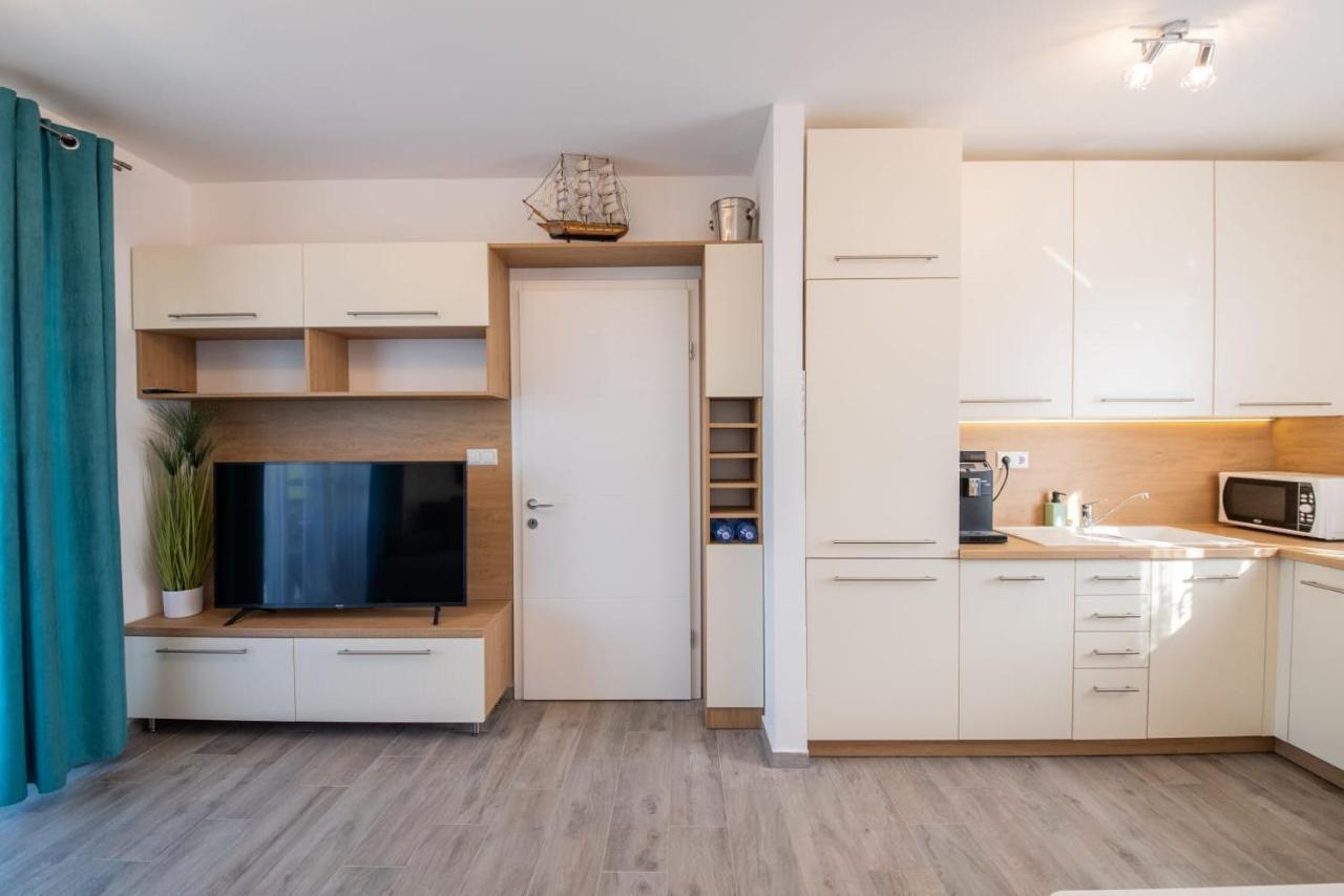 Apartman Pau ニン エクステリア 写真