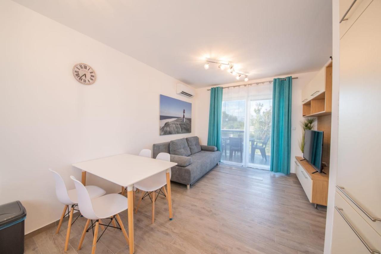 Apartman Pau ニン エクステリア 写真