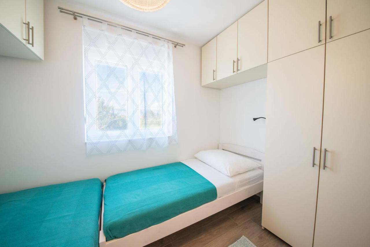Apartman Pau ニン エクステリア 写真